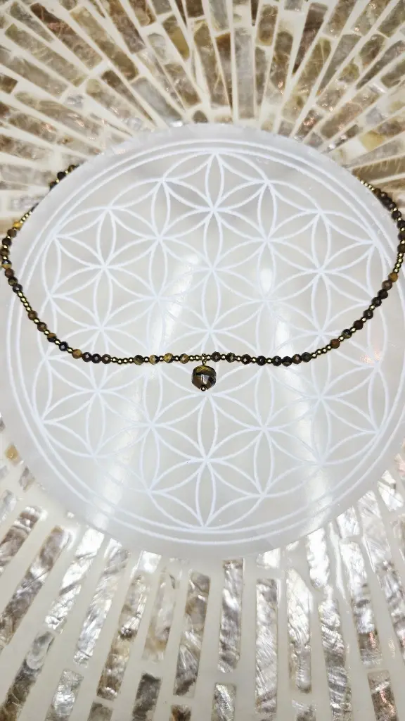 COLLIER AURELA DORE OEIL DE TIGRE A 02.webp