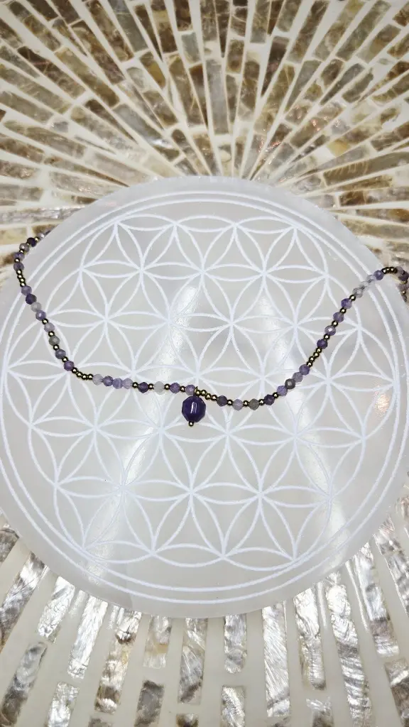 COLLIER AURELA DORE AMETHYSTE A 02.webp